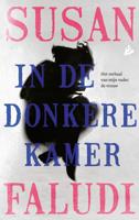 In de donkere kamer - Susan Faludi - ebook - thumbnail