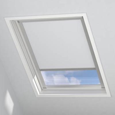 Rollit Mick Skylight Dakraam Rolgordijn - Wit Verduisterend Rollit Mick Skylight Dakraam Rolgordijn - Wit Verduisterend