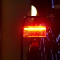 Schwalbe Busch & müller led achterlicht "toplight line plus" rear light b&m toplight line brake plus - thumbnail