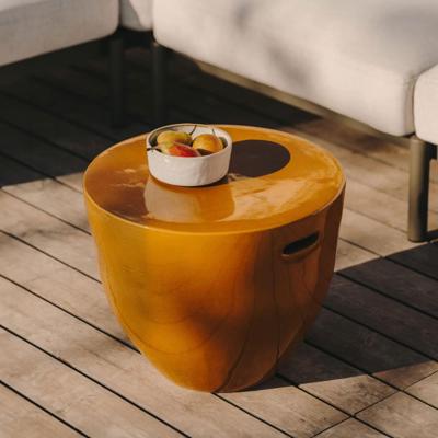 Kave Home Ronde Bijzettafel 'Mesquida' Cement, 46cm, kleur Mosterdgeel