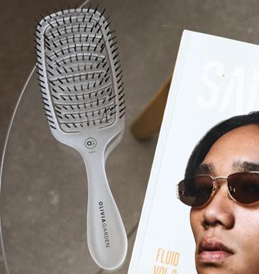 Olivia Garden Care Flex Bristle Fine Hair Ice White Olivia Garden Care Flex Bristle Fine Hair Ice White