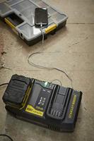 Dubbele lader - 18V 4A - Compatibel met alle V20-serie accu's - STANLEY FATMAX, SFMCB24-QW - thumbnail