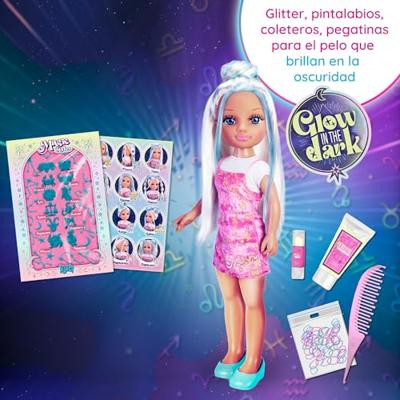 Famosa Nancy pop magic styles glow in the dark 42 cm groot Famosa Nancy pop magic styles glow in the dark 42 cm groot