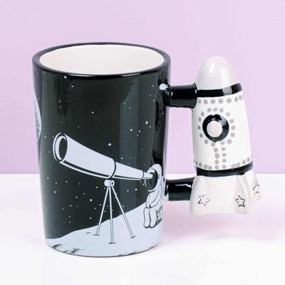 Space mok met raket oor Space mok met raket oor