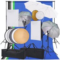 Fotostudioset met softboxlampen paraplu's achtergrond reflector - thumbnail