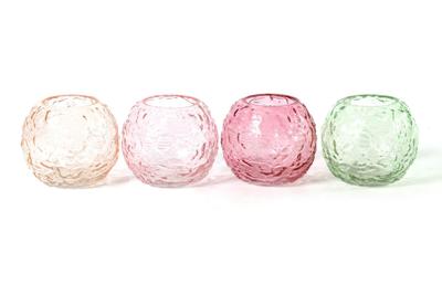 Theelicht Trine 6,8x6,8x11cm per stuk. Theelicht Trine 6,8x6,8x11cm per stuk.