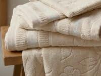 Pip Studio Pip Studio Jasmin Jacquard douchelaken Zand 70x140 cm - thumbnail