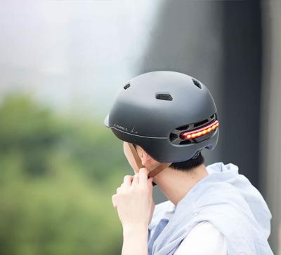 Livall c20 - city helmet with break light and crash sensor