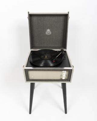 GPO Bermuda Classic Turntable USB With Removable Legs Grey Cream