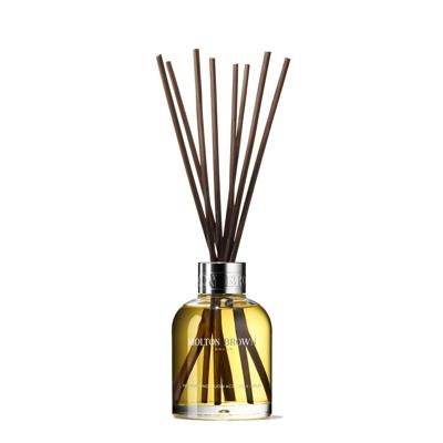 Molton Brown Mesmerising Oudh & Gold Accord Aroma Reeds 150ml Molton Brown Mesmerising Oudh & Gold Accord Aroma Reeds 150ml