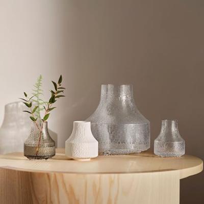 Iittala Ultima Thule Vaas 8,5 x 9,75cm keramiek wit Iittala Ultima Thule Vaas 8,5 x 9,75cm keramiek wit