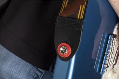 Fender Strap Blocks (2x Black, 2x Red) Fender Strap Blocks (2x Black, 2x Red)