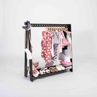 Montessori kledingrek