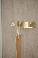 Ben Mykanto handdoekhaak 9,8x4,1x3,7cm geborsteld messing - thumbnail