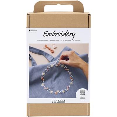 Creativ Company Https://www.cchobby.nl/hobbyset-borduurwerk-draagtas-pigeon-blue-1-doos Creativ Company Https://www.cchobby.nl/hobbyset-borduurwerk-draagtas-pigeon-blue-1-doos