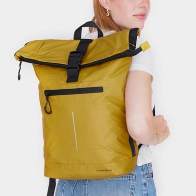 New Rebels Hugo New York 17L Waterdichte Rolltop Rugtas Occur Geel New Rebels Hugo New York 17L Waterdichte Rolltop Rugtas Occur Geel