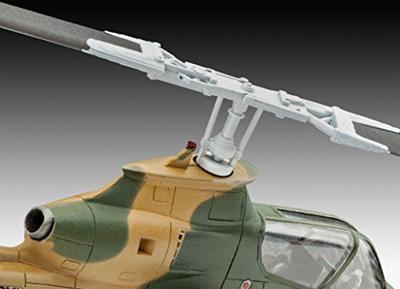Revell 1/100 Bell AH-1G Cobra