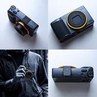 Ricoh GR III Street Edition + spare rechargeable battery DB110 + case GC-9 - thumbnail