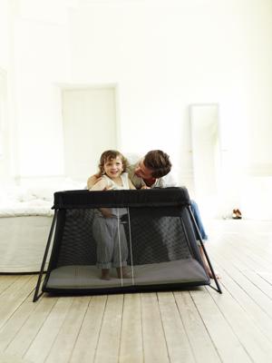 Campingbed Light BABYBJORN zwart Campingbed Light BABYBJORN zwart