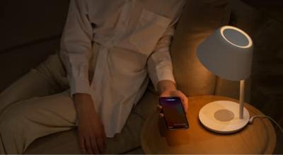 Yeelight Staria Pro slim nachtlampje met draadloze oplader