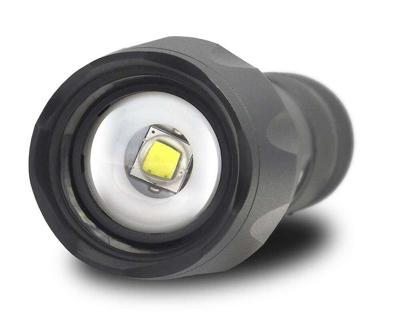 LED-zaklamp FL-600 met CREE XM-L2 18650 LED / 3x AAA (R03)