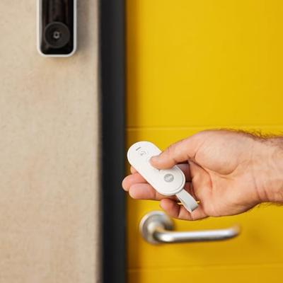 Yale Smart Alarm Starter Kit 7 artikelen - Bedieningspaneel, Toetsenbord, Afstandsbediening, 2x Bewegingssensor, 2x Raam/Deur Sensor