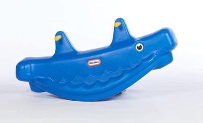 little tikes 487900070 Walvis Wipwap- Actief Spelen voor Kinderen - Eenvoudige Handgrepen en Stabiel Zadel voor Extra Veiligheid - Zitjes voor Maximaal 3 Kinderen - Duurzaam - Blauw,44.45 x 48.26 x 106.68 cm