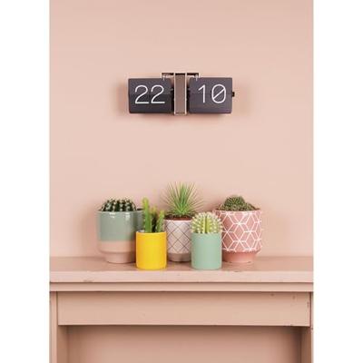 Karlsson No Case Flip Tafelklok/Wandklok 14 x 36 cm Karlsson No Case Flip Tafelklok/Wandklok 14 x 36 cm