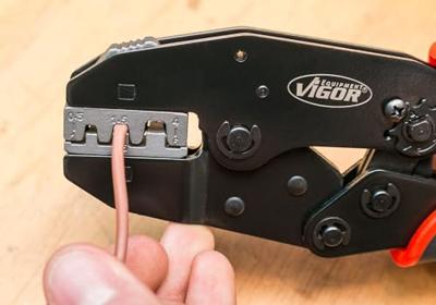 Vigor V2499 Krimptangset 6-delig Geïsoleerde kabelschoenen, Ongeïsoleerde, gesloten kabelschoenen, Open, ongeïsoleerde kabelschoenen, Adereindhulzen 0.5 tot 10 Vigor V2499 Krimptangset 6-delig Geïsoleerde kabelschoenen, Ongeïsoleerde, gesloten kabelschoenen, Open, ongeïsoleerde kabelschoenen, Adereindhulzen 0.5 tot 10