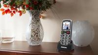 Maxcom Comfort MM721 Big Button Dual SIM UK SIM-vrij 3G mobiele telefoon - thumbnail