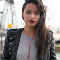 SOL Republic Jax In-ear hoofdtelefoon, geluidsisolerend, draadloze oordopjes met microfoon + 1-knopbediening, hoogwaardig geluid met krachtige bas, 4 oordopjes maten voor ideale pasvorm, rood - thumbnail