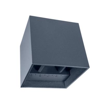 Wandarmatuur CUBE 10x10x10 Zwart Up en Down 6W 3000K 220 lumen kubus vorm dimbaar 2 stuks