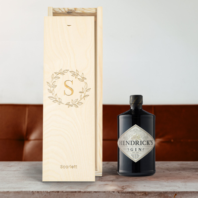 Gin in gegraveerde kist - Hendrick's