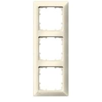 Siemens 5TG25830 Frame 3-voudig Delta Wit Schakelmateriaal 1 stuk(s) - thumbnail