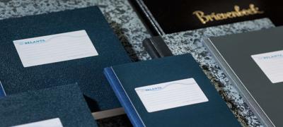 Atlanta by Jalema breedfolio&apos;s 192 bladzijden, blauw