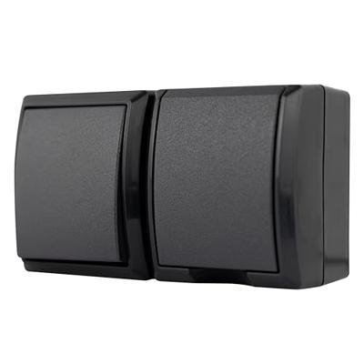 REV 0007861900 Stopcontact (opbouw) Met schakelaar IP44 Antraciet REV 0007861900 Stopcontact (opbouw) Met schakelaar IP44 Antraciet