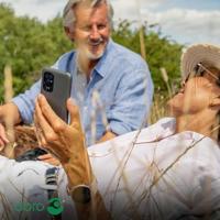 Doro 8100 4G Smartphone - 32GB (Inclusief Smartwatch - Roze) - thumbnail