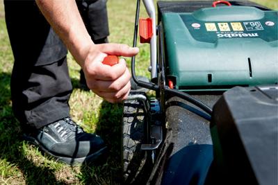 Metabo Grasmaaier "rm36-18 ltx bl 46" van battery lawn mower rm36-18 ltx bl 46 - thumbnail