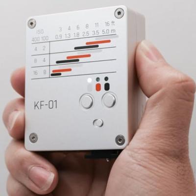 KEKS KF-01 Flash GN12 PC sync port zilver