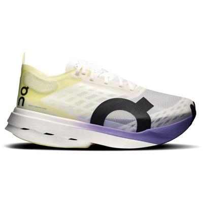 On Cloudboom Strike Dames