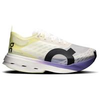 On Cloudboom Strike Dames - thumbnail