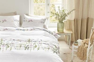 Marjolein Bastin Marjolein Bastin Dekbedovertrek Soft Bloom Multi 200x200/220 cm