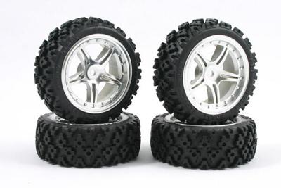 Fastrax Rally Block banden op 5 spaaks velgen - Chrome Fastrax Rally Block banden op 5 spaaks velgen - Chrome