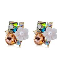 Vrouwen mode Gold-plated ingelegd gekleurd kristal met witte bloem Stud Oorbellen - thumbnail