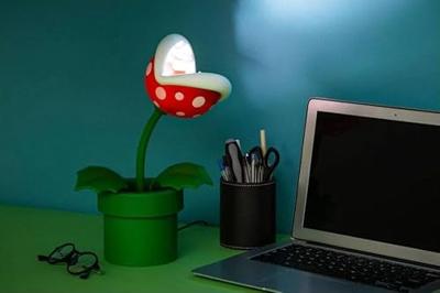 Super Mario - Piranha Plant Posable Lamp (21cm)