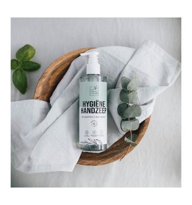 Handzeep vloeibaar eucalyptus & basilicum met pomp Handzeep vloeibaar eucalyptus & basilicum met pomp