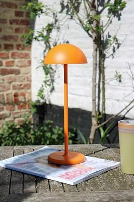 Lucide JOY - Oplaadbare Tafellamp Binnen/Buiten - Accu/Batterij - Ø 12 cm - LED Dimb. - 1x1,5W 3000K - IP54 - Oranje Lucide JOY - Oplaadbare Tafellamp Binnen/Buiten - Accu/Batterij - Ø 12 cm - LED Dimb. - 1x1,5W 3000K - IP54 - Oranje