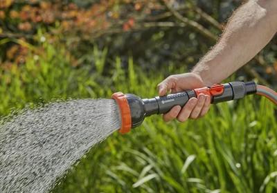 Gardena Profi-System Spray Nozzle with Various Spray Patterns & Ergonomic Lock Button - Making Gardening Easy