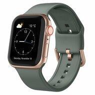 Soft siliconen bandje met gespsluiting - Olijfgroen - Geschikt voor Apple Watch 44mm / 45mm / 46mm / 49mm - thumbnail