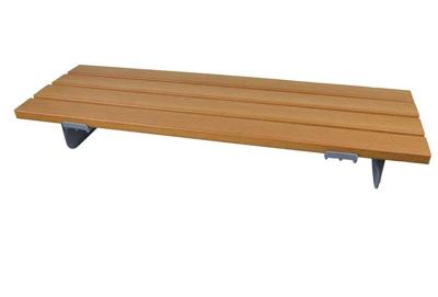 Badzitje met houten latten